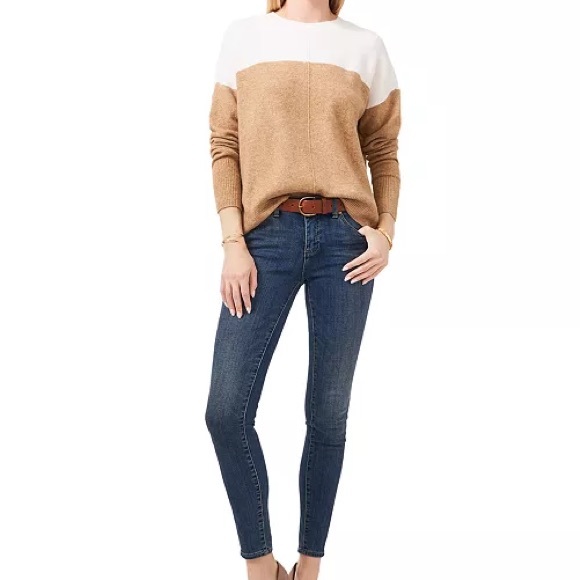 Vince Camuto Sweaters - VINCE CAMUTO- Extended Shoulder Color-Blocked Sweater